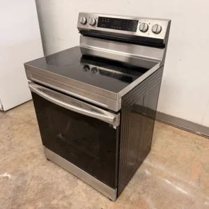 Samsung 30" Smart Electric Range