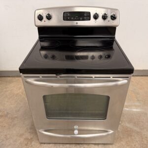 GE 30" Free-Standing Electric Range